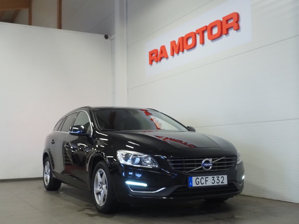 Volvo V60 D4 190hk Geartronic Momentum Business P-Sensorer D-Värm 2016