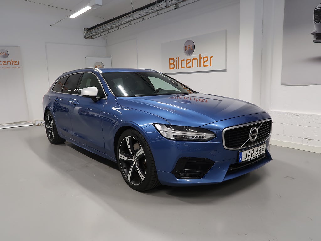 Volvo V90 T4 R-Design V-Däck ingår Värmare-VoC-Elstol-CarPlay-Pil
