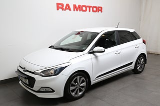 Halvkombi Hyundai i20 1 av 24