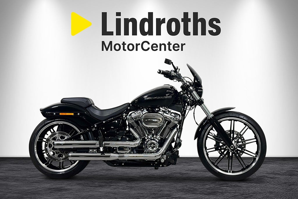 Harley-Davidson Breakout 114  " FRI FRAKT " 