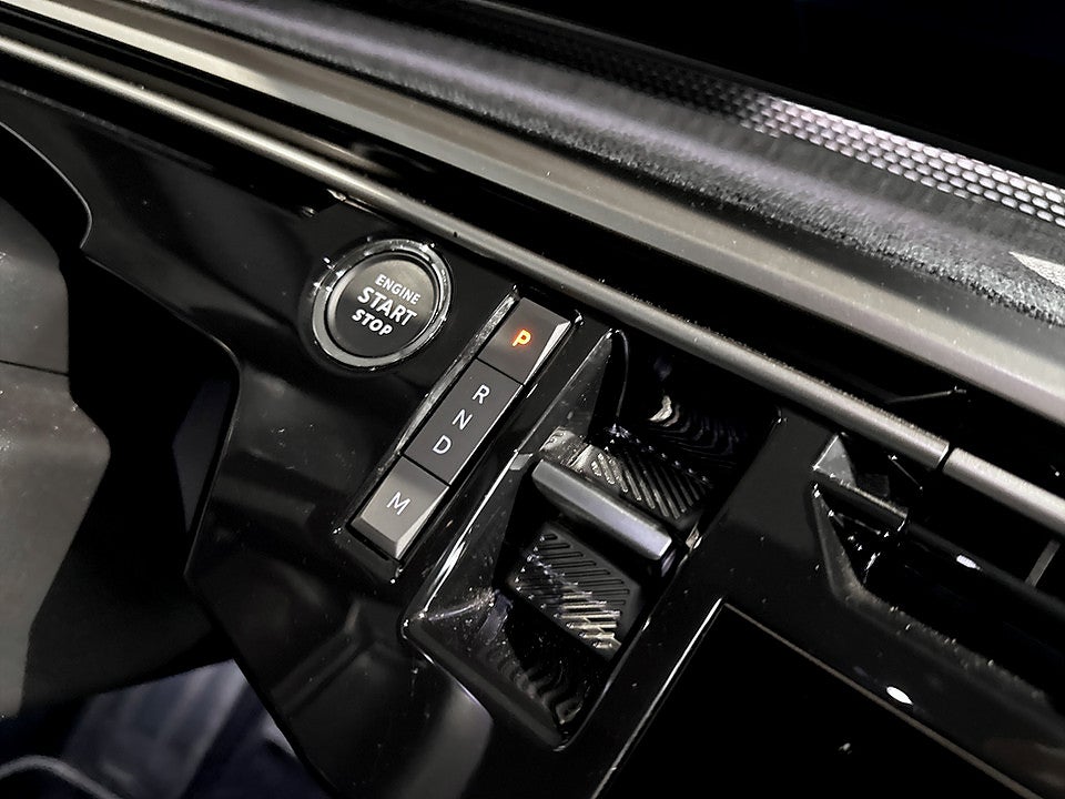 Bild på Peugeot 5008 GT Hybrid 145hk Aut 7-SITS B-KAMERA CARPLAY
