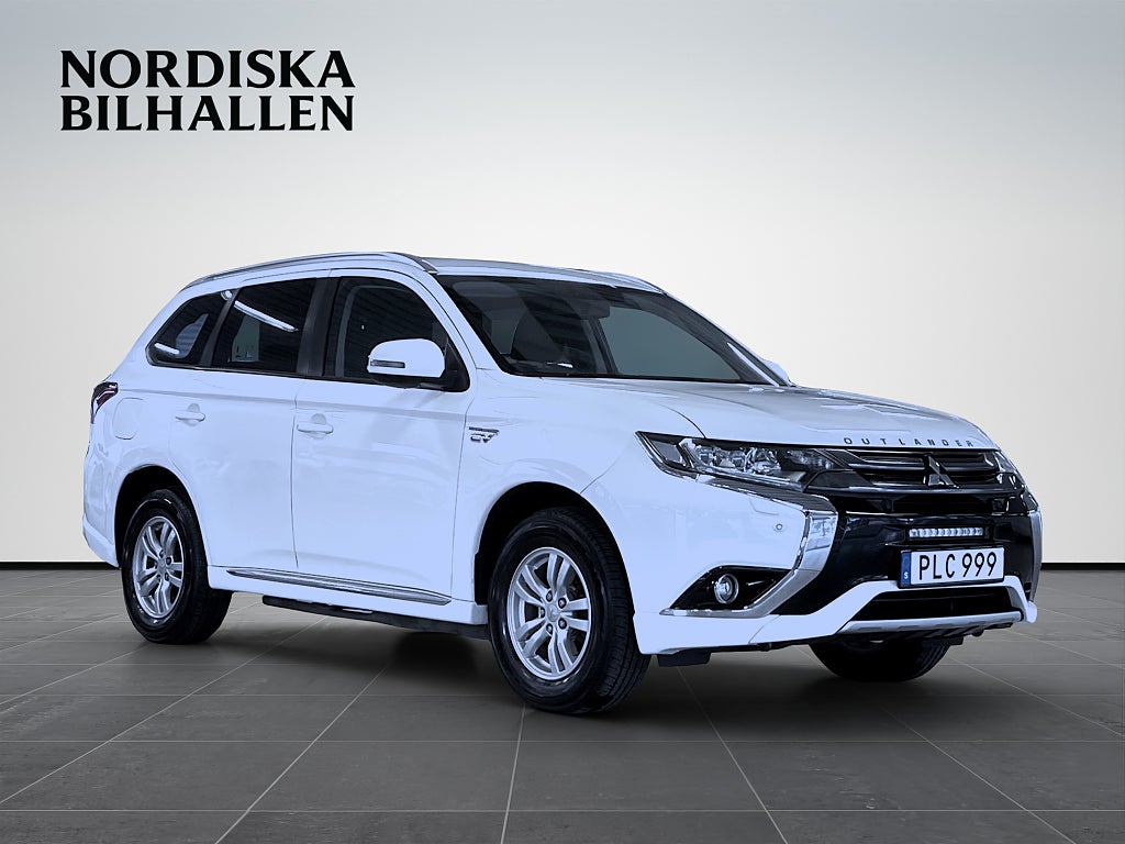 Mitsubishi Outlander PHEV CVT Fleet Edition Dragkrok Bluetooth P-sensorer