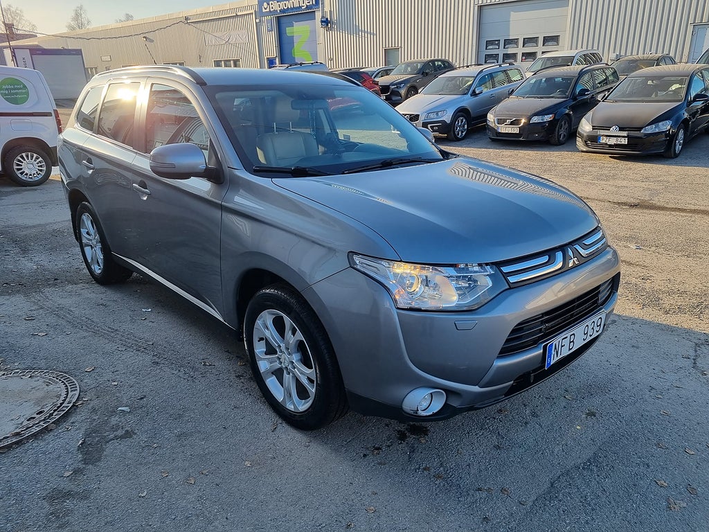 Mitsubishi Outlander 2.2D 4WD Busine 7-sits 1,95% Räntekamp.