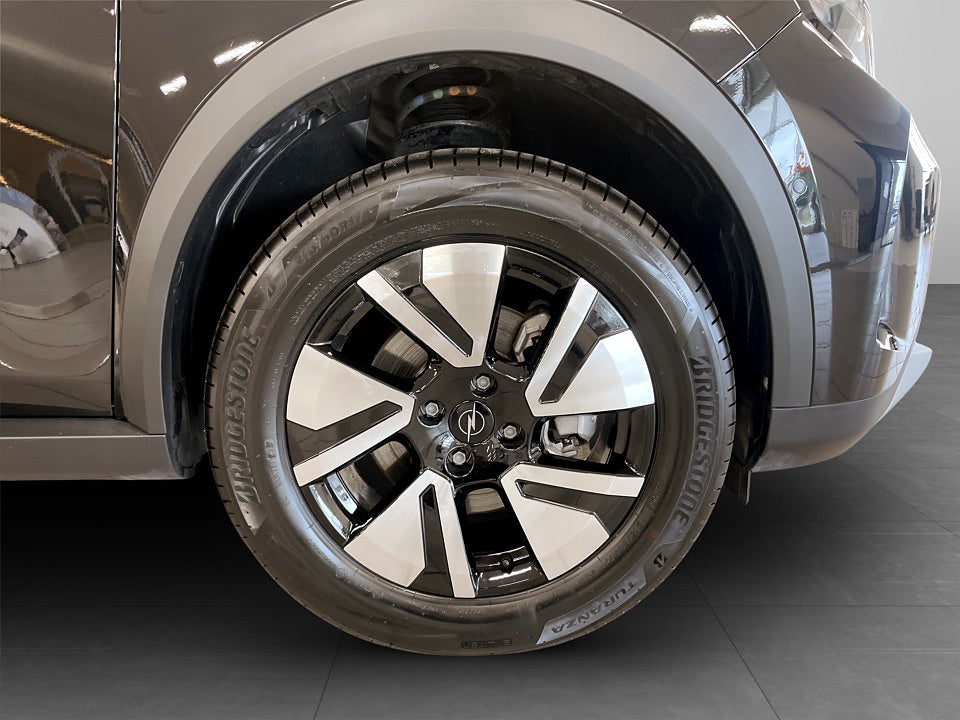 Bild på Opel Frontera GS 1.2 Turbo Hybrid 145hk Aut B-KAMERA NAVI
