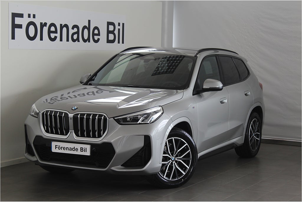 BMW X1 sDrive18i M Sport H/K Rattvärme Drag 4,95% ränta 