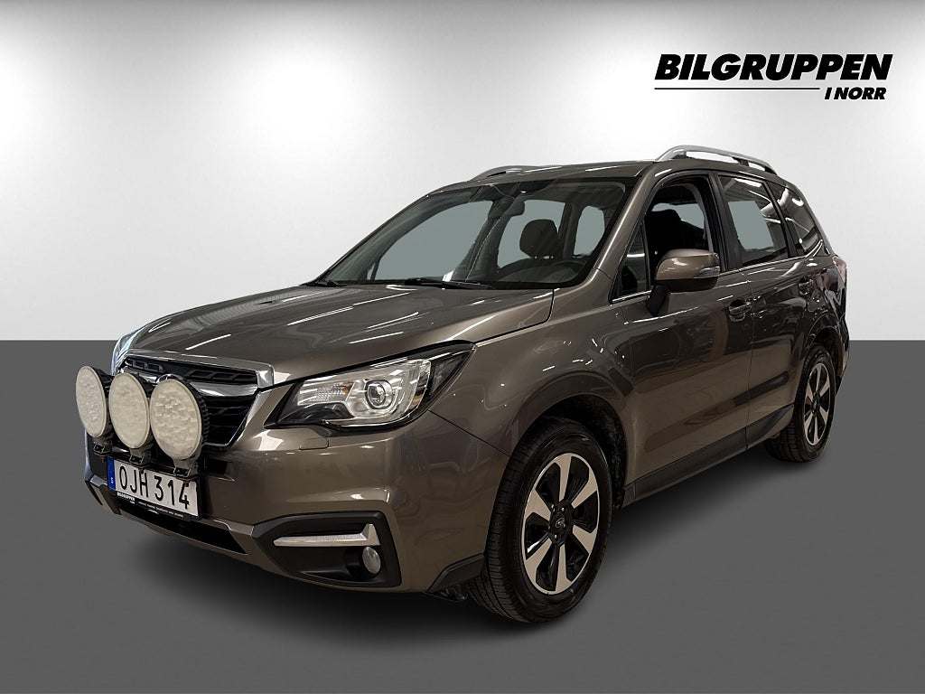 Subaru Forester 2.0 4WD Lineartronic (V-hjul, Drag, Mok, LED)