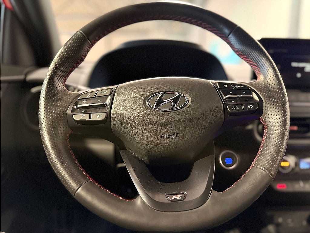 Bild på Hyundai Kona N-Line 1.6 T-GDI 198hk Aut - B-KAMERA, NAV