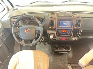 Husbil-integrerad Kabe TMI 810 LT 30 av 31