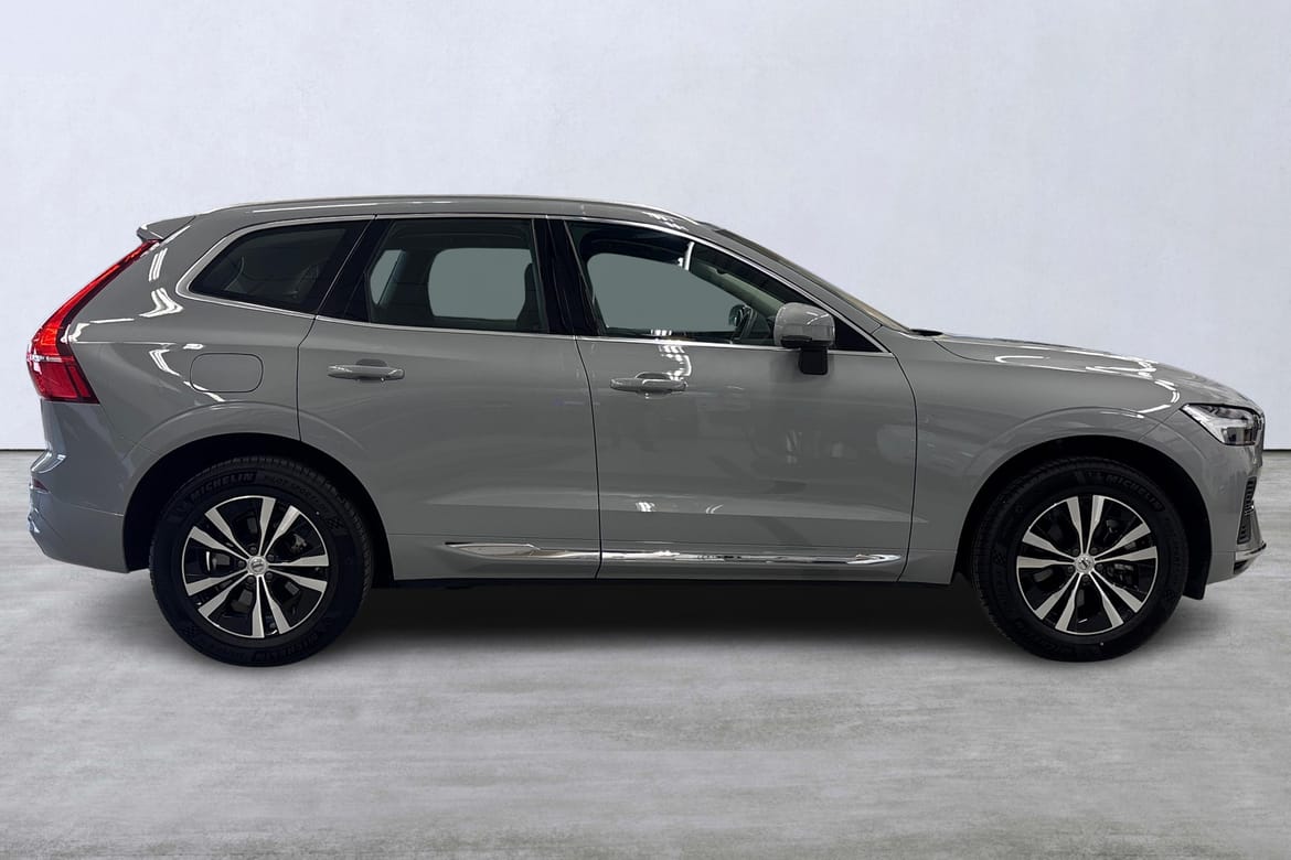 Volvo XC60 T6 Core Edition 2025, bild 3/10