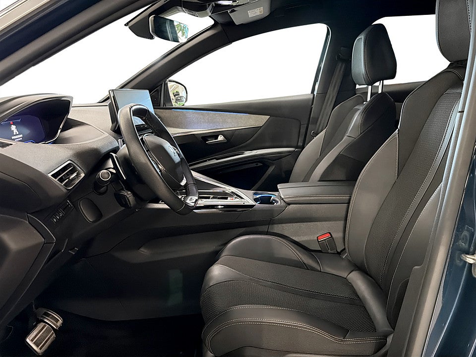 Bild på Peugeot 3008 GT 1.2 PT 130hk Aut EL-BAKLUCKA NAVI