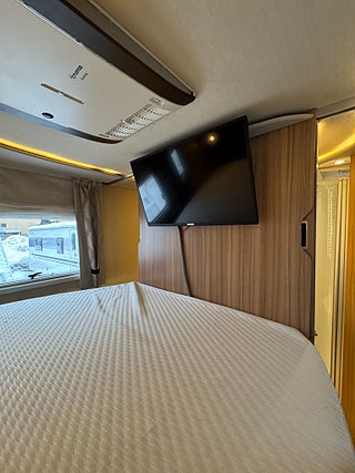 Husbil-integrerad Knaus Sun i 900 LX 177HK AUT Queensbed & exklusivt badrum! 20 av 28