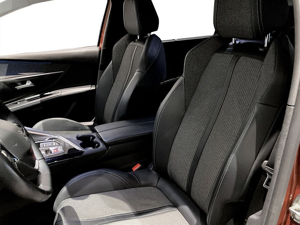 Bild på Peugeot 5008 Allure Pack 1.2 PT 130hk Aut - 7-SITS, B-KAMERA