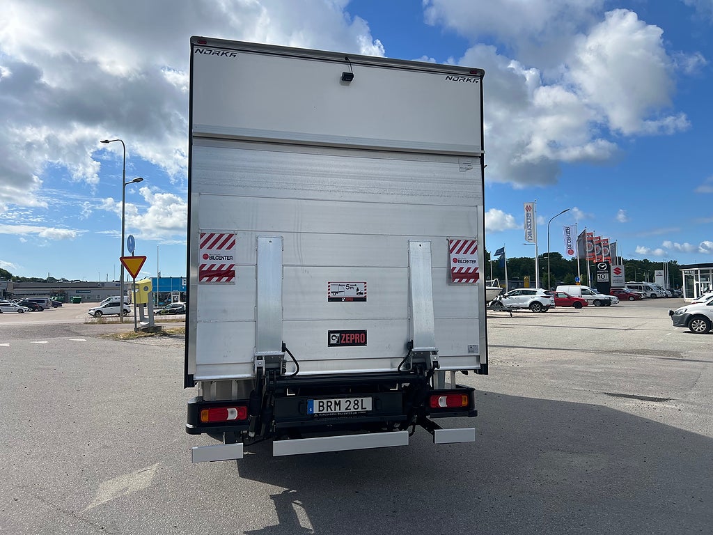 Iveco Daily 72C14G A8 CNG Skåpbil med Z-Lift