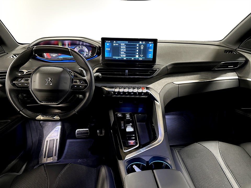Bild på Peugeot 5008 GT 1.2 PT 130hk Aut 7-SITS B-KAMERA CARPLAY
