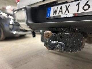 Toyota Hilux Dubbelhytt 2.4 AWD Hero MOMS/Drag/M-värm/Kamera