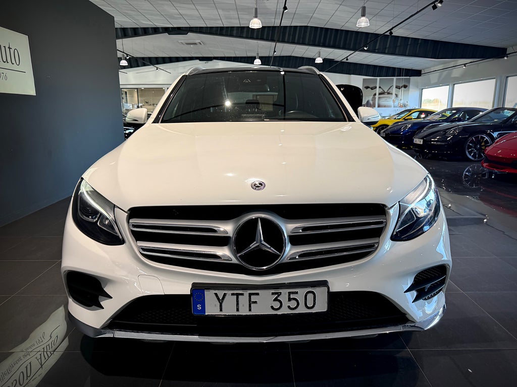 Mercedes-Benz GLC 220 d 4MATIC AMG Värmare Glastak Burmester - bild 27