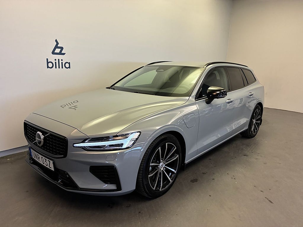 Volvo V60 T6 Plus Dark Nordic Edition / Dragkrok / Keyles...