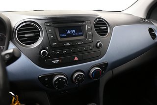 Halvkombi Hyundai i10 12 av 15