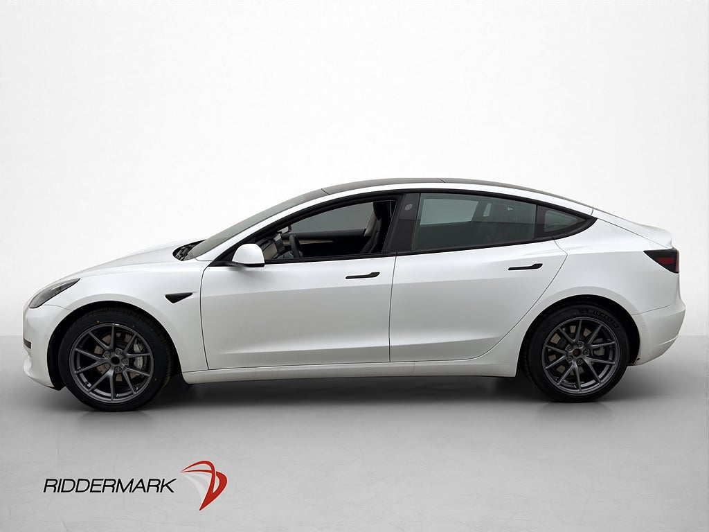 Tesla Model 3 Standard Range 325hk Kamera Pano Svensksåld