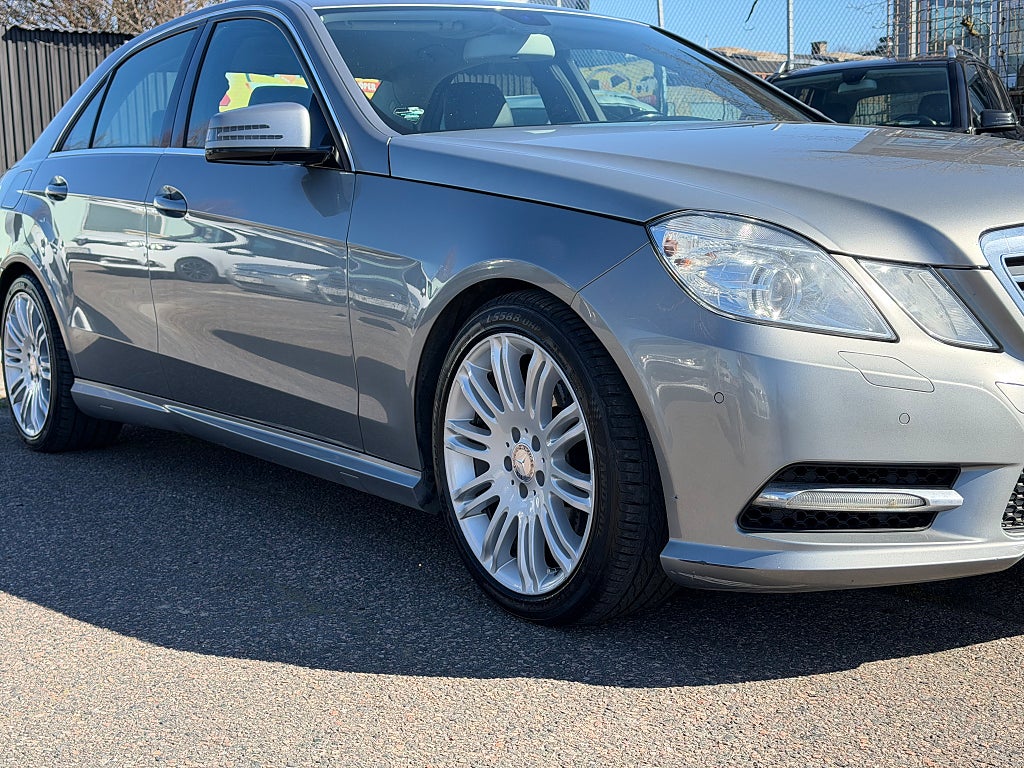 Mercedes-Benz E 220 CDI BlueEFFICIENCY 7G-Tronic Plus Classic Euro 5