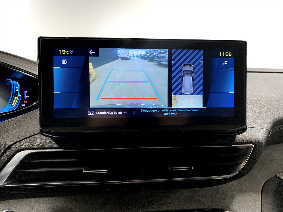 Bild på Peugeot 3008 GT Hybrid4 PHEV 300hk Aut 4WD B-KAMERA CARPLAY