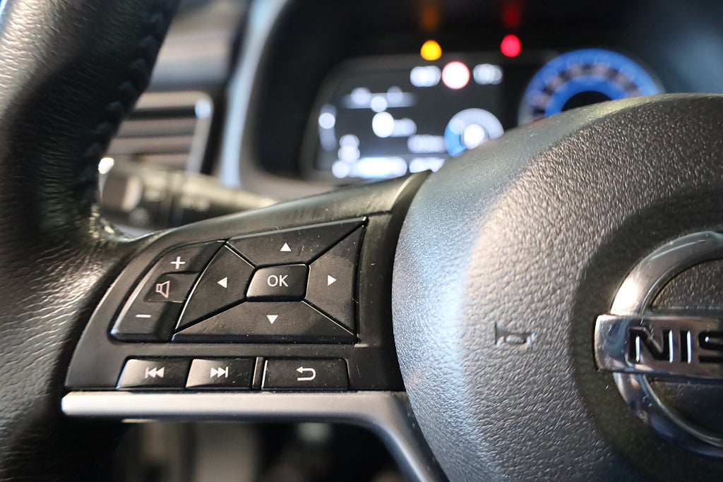 Nissan Leaf 40 kWh N-Connecta Navi 360° Värmare Leasbar CarPlay 2021