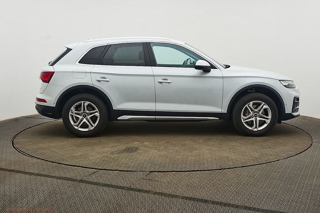 Audi Q5 40 TDI quattro Proline adv 204 hk drag+värmare 360kam