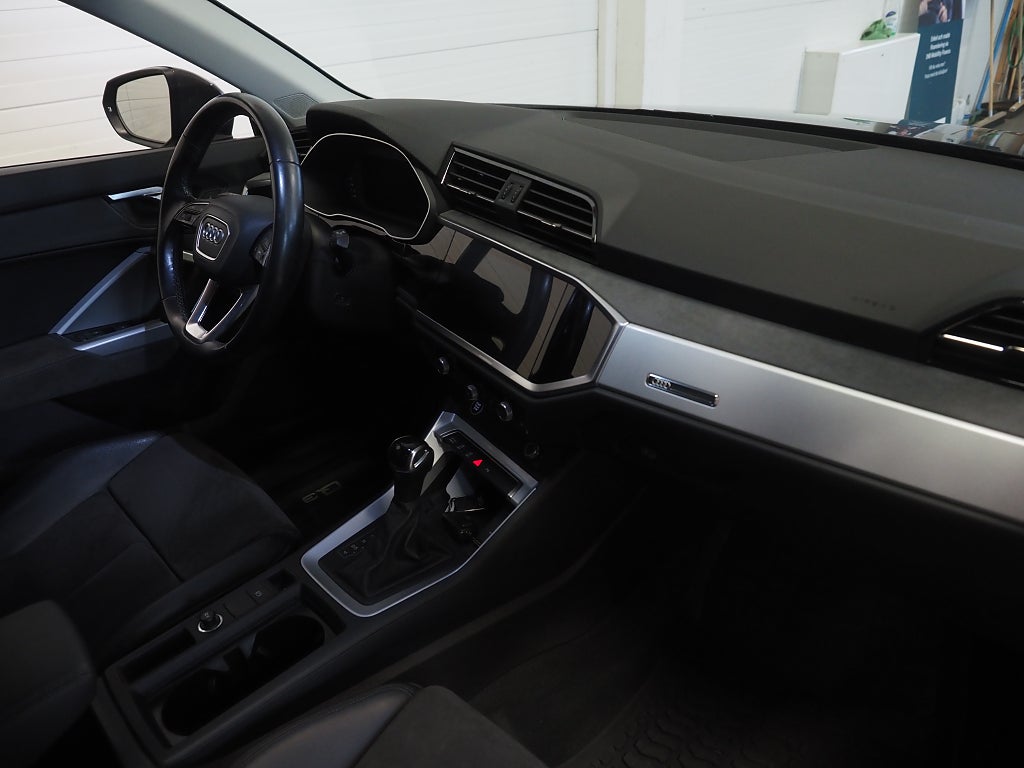 Audi Q3 35 TFSI 150hk MHEV Proline Adv |Drag|Värmare|Kamera| 2022
