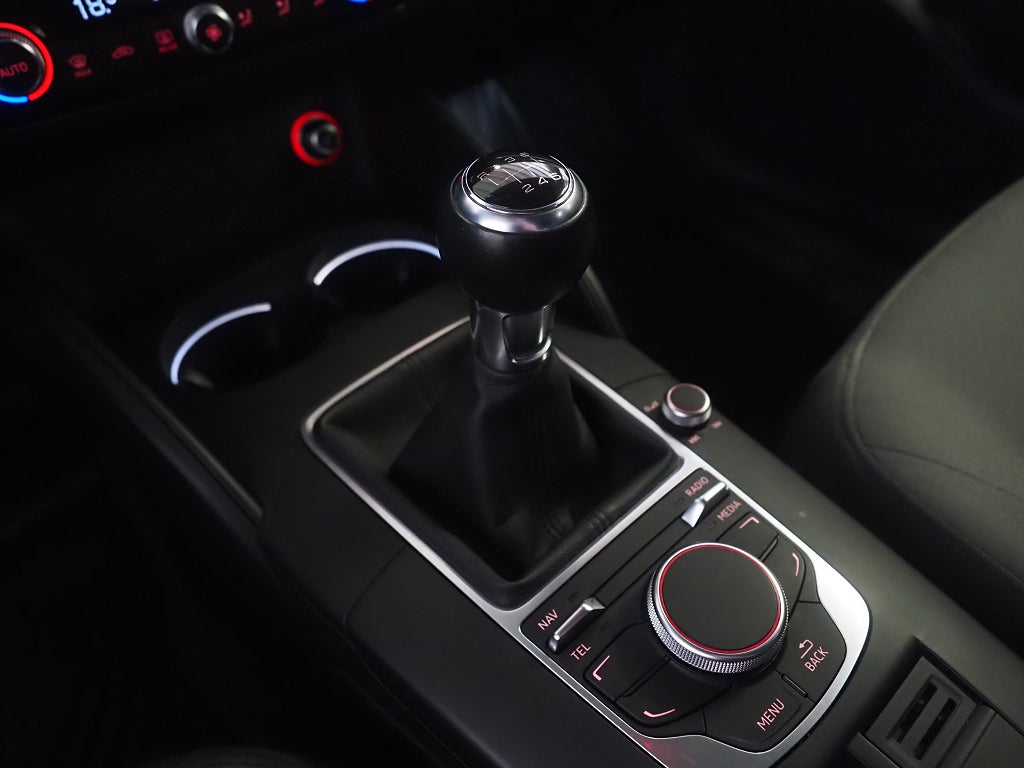 Audi A3 1,2 TFSI 110hk Attraction Sportback | Bluetooth | P-Sen 2016