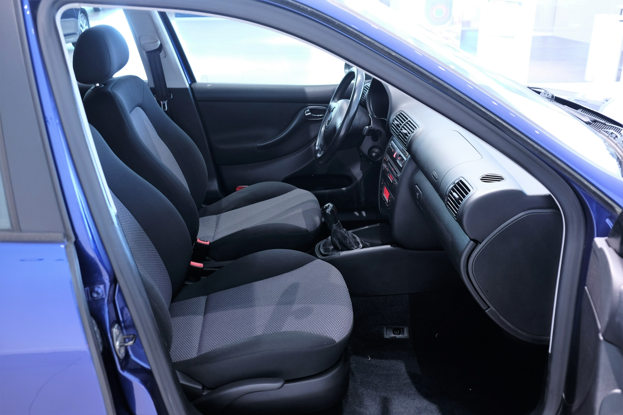 Seat Leon 1,6 105hk 2005, bild 7/38