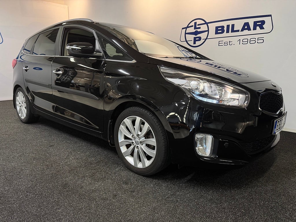 Kia Carens 1.7 CRDi 136HK Panorama/ M&K-Värmare/ Drag/ Vhjul