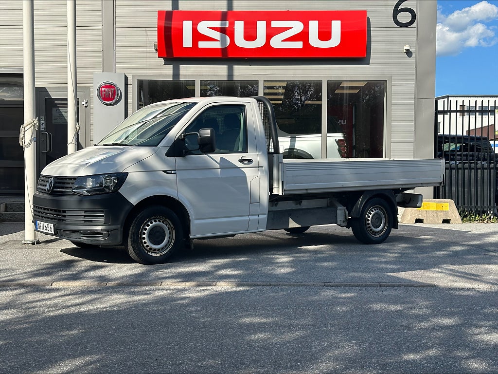Volkswagen Transporter Pickup TDI Flakbil | VÄRMARE | DRAG