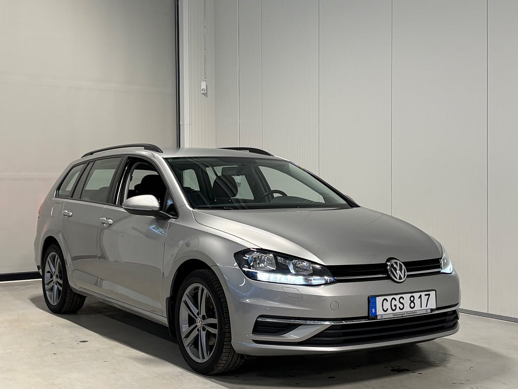 Volkswagen Golf SC 1.0TSI 110hk Facelift Dragkrok B-Kam Carplay 17"