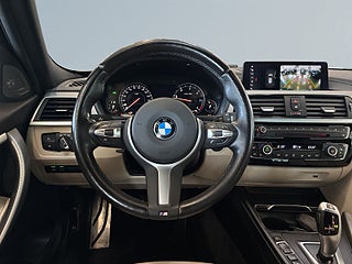 BMW 320D xDrive Touring M Sport S&V-hjul/Kamera/Drag/Pano – bild 9