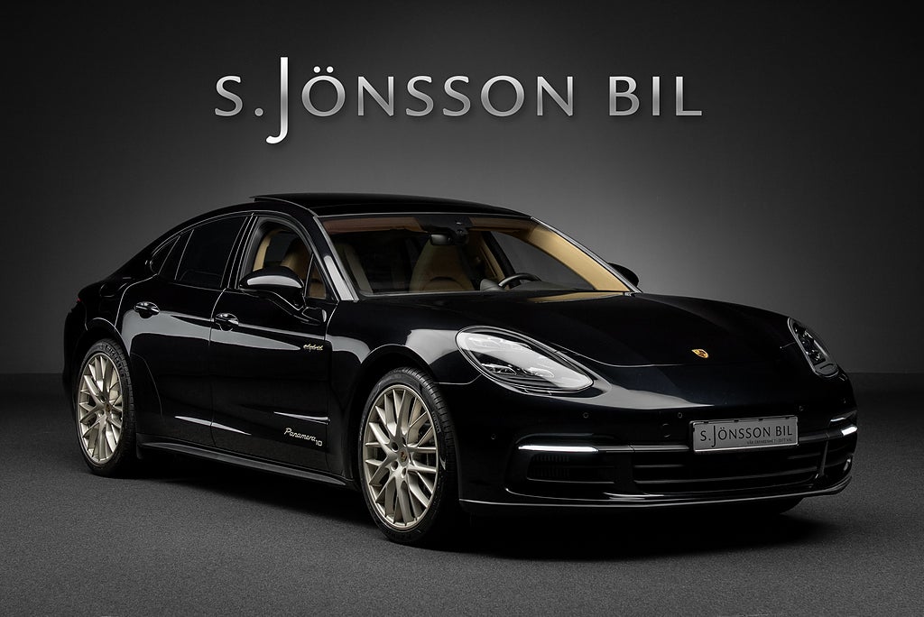 Porsche Panamera 4 E-Hybrid / 10 Years Edition