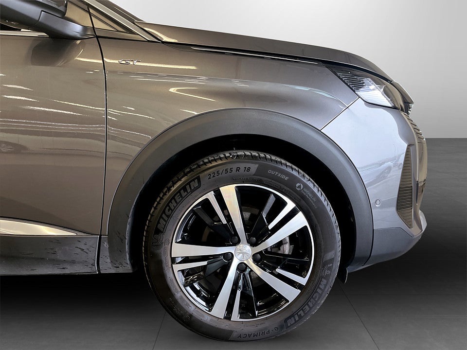 Bild på Peugeot 5008 GT 1.2 PT 130hk Aut 7-SITS B-KAMERA CARPLAY