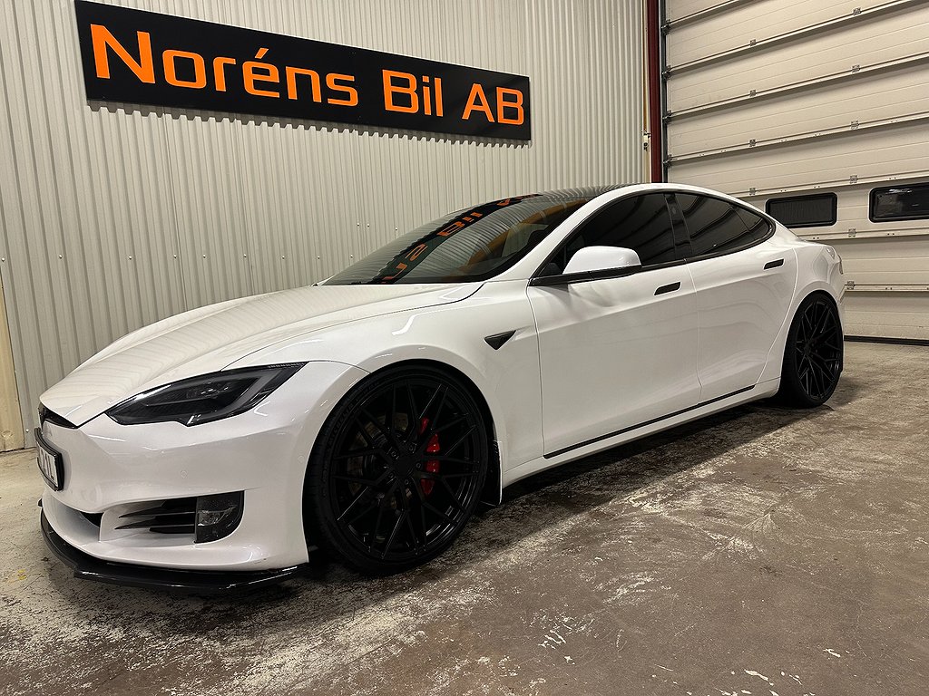 Tesla Model S Performance RAVEN 795HK ENDAST 5900MIL NYSKICK