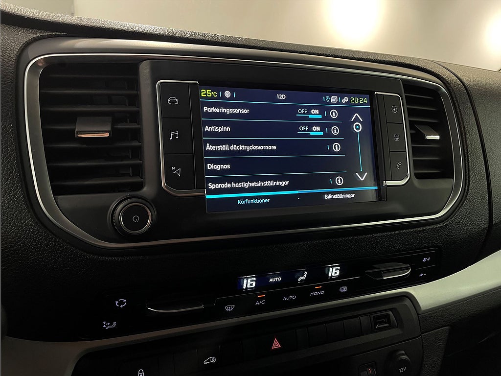 Bild på Peugeot e-Expert PRO+ 75kWh 136hk Aut L3 - B-KAMERA,M-VÄRM,1 ÄGARE