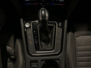 Kombi Volkswagen Passat 22 av 28