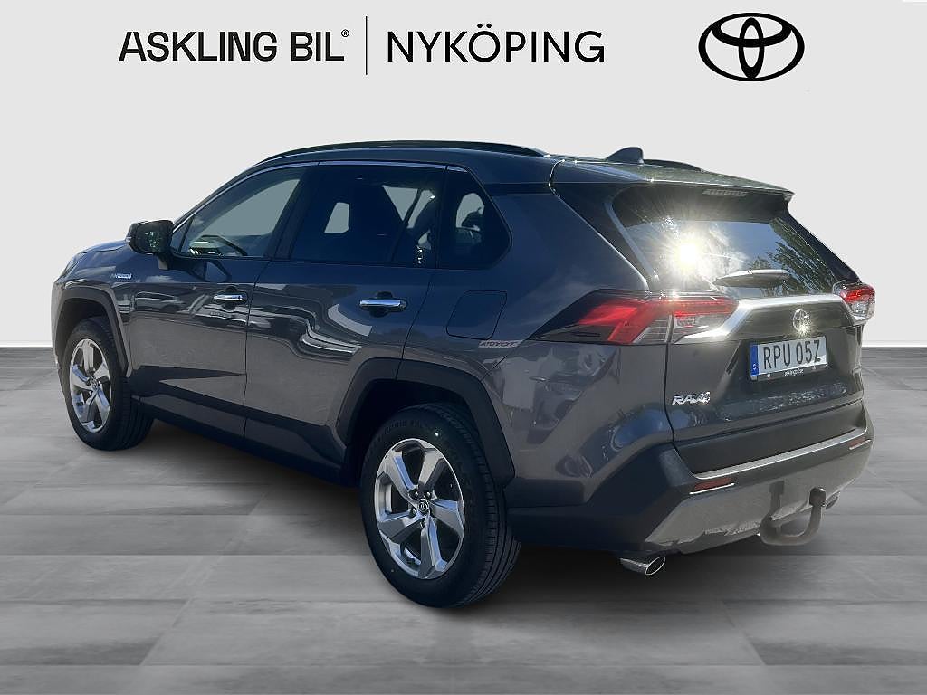Toyota RAV4 2019 - miniatyr 3