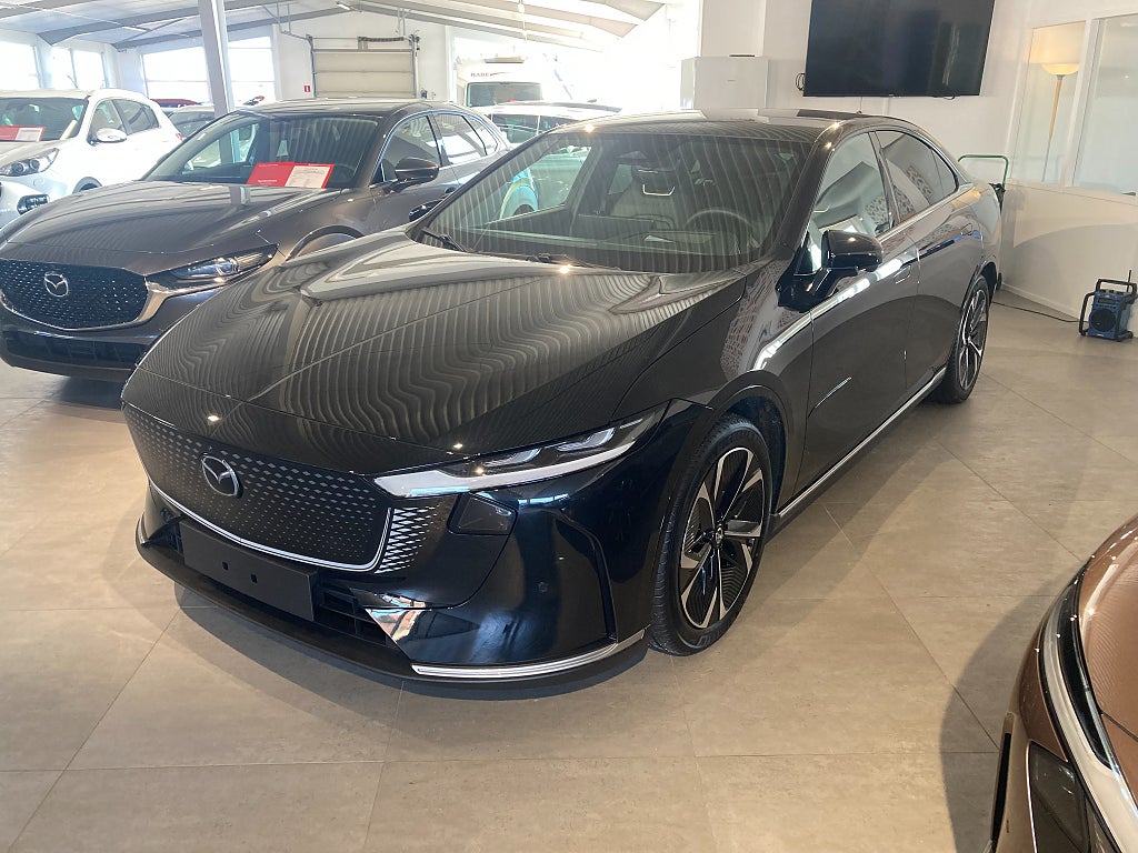 Mazda 6e Takumi Standard Range