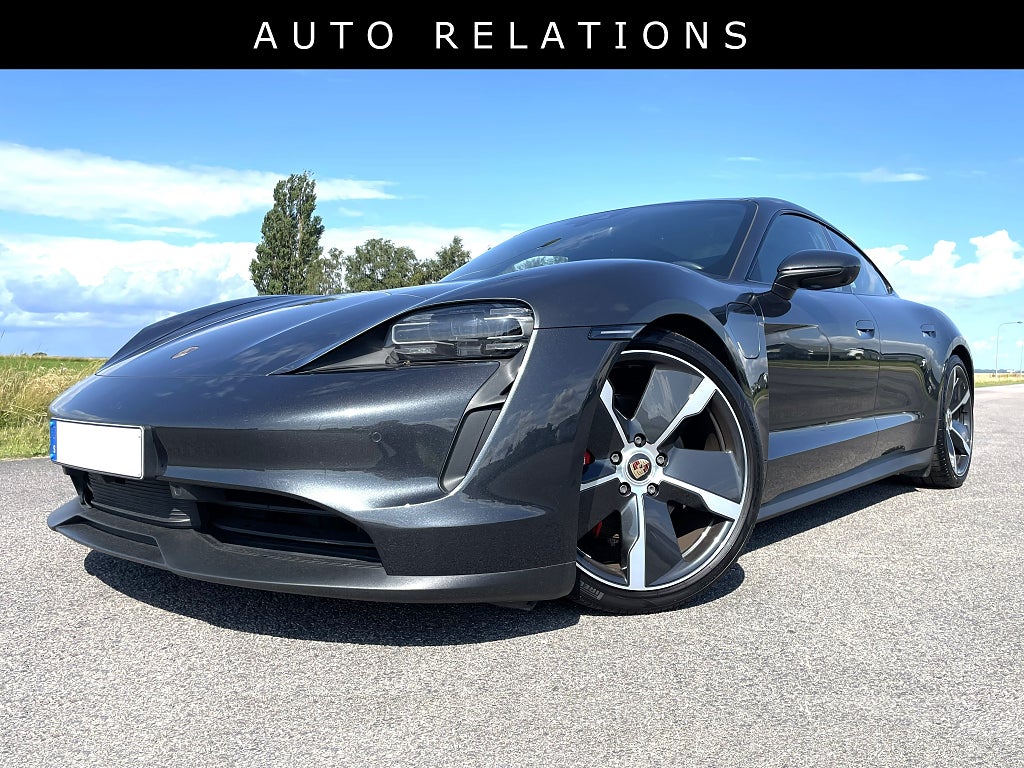 Porsche Taycan 4S 571Hk Performance BatteryPlus SE SPEC SvSåld 1 Ägare