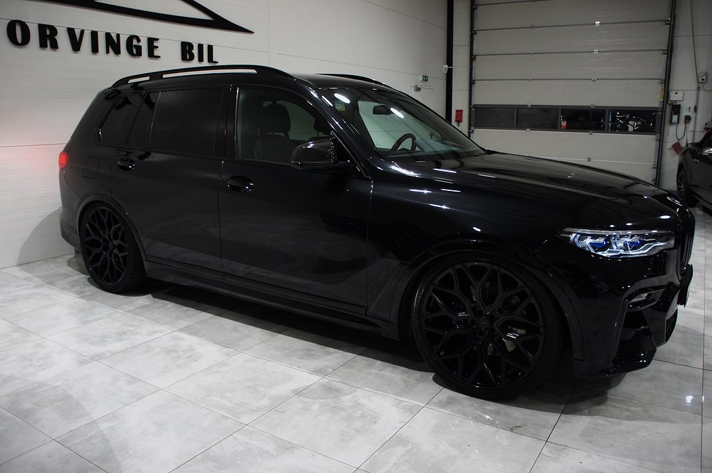 BMW X7 M50d /M Sport/7-sits/Massage/Pano / Vossen/Drag