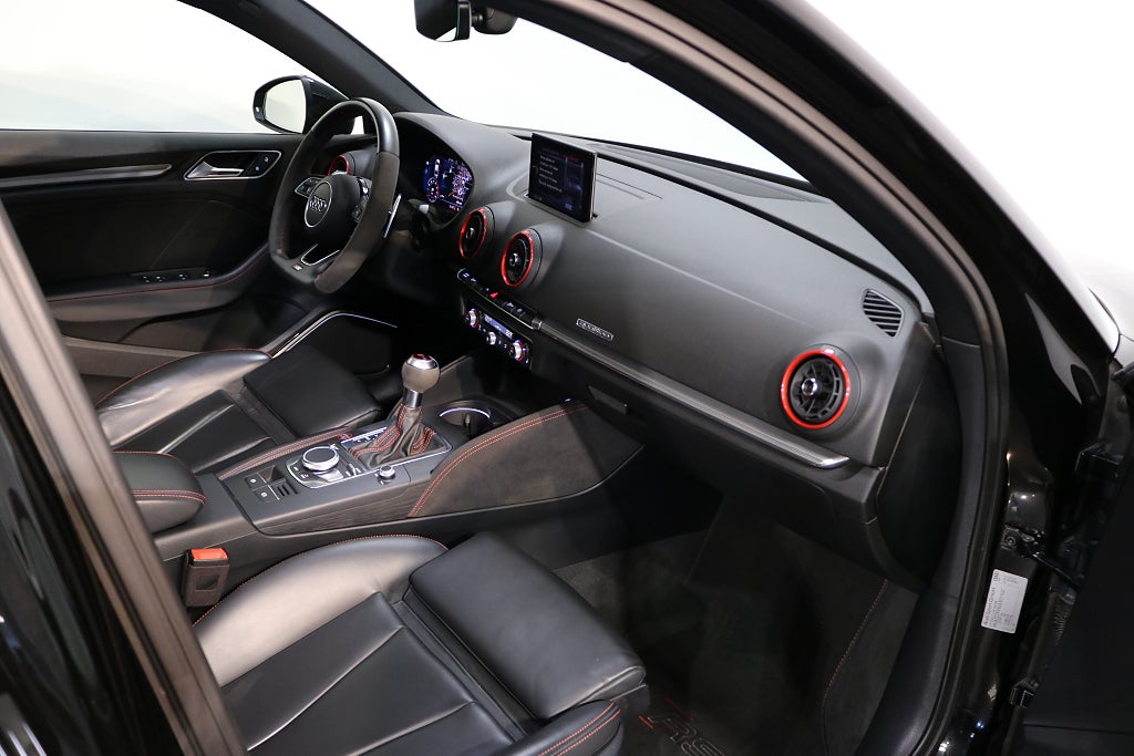 Audi RS3 2020 - miniatyr 17