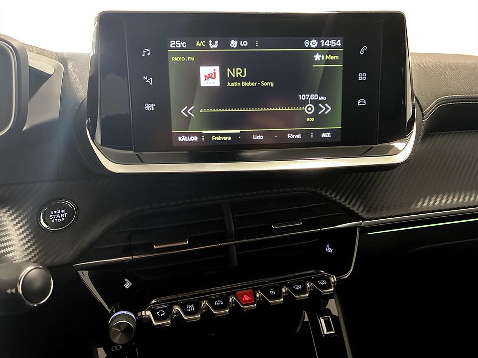 Bild på Peugeot 2008 GT-Line 1.2 PT 130kh Aut BACKKAMERA