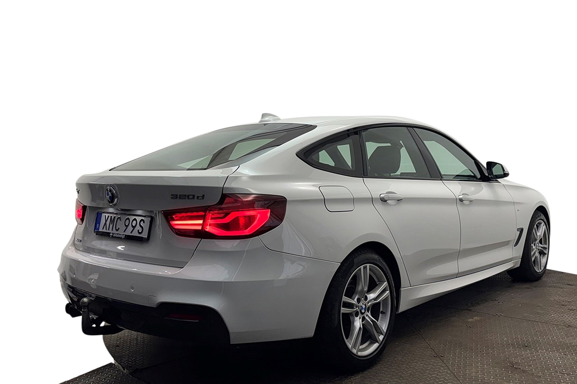 BMW 320 2020, photo 6/10