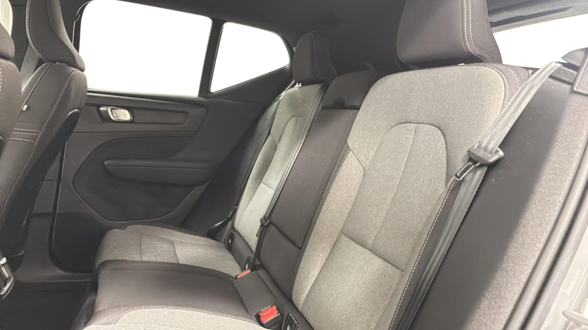 Volvo XC40 B4 FWD Bensin Core SE II 2024, bild 7/10