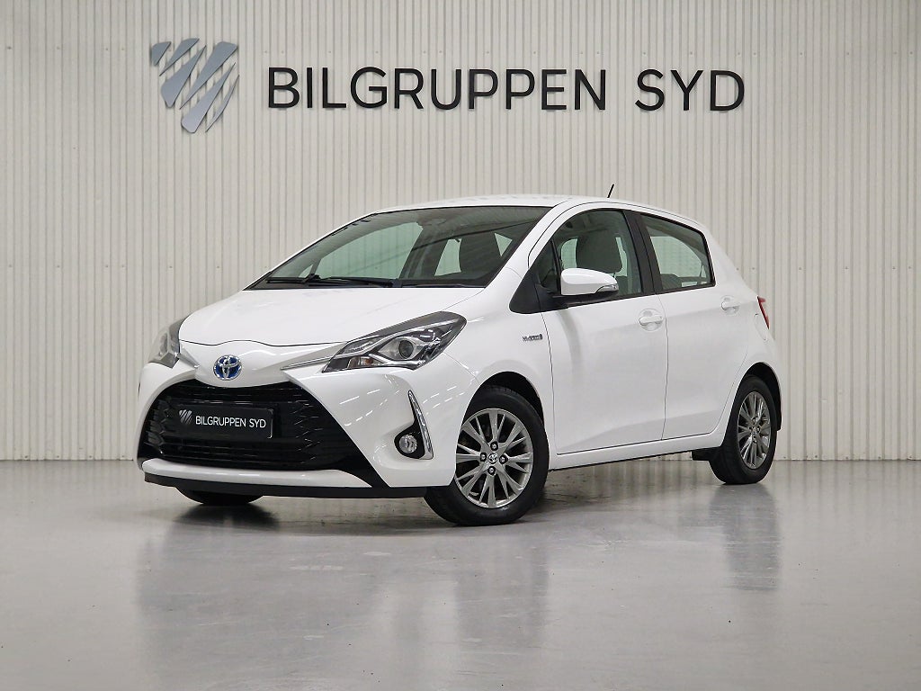 Toyota Yaris Hybrid e-CVT Active|4.369 Mil|B-Kamera|