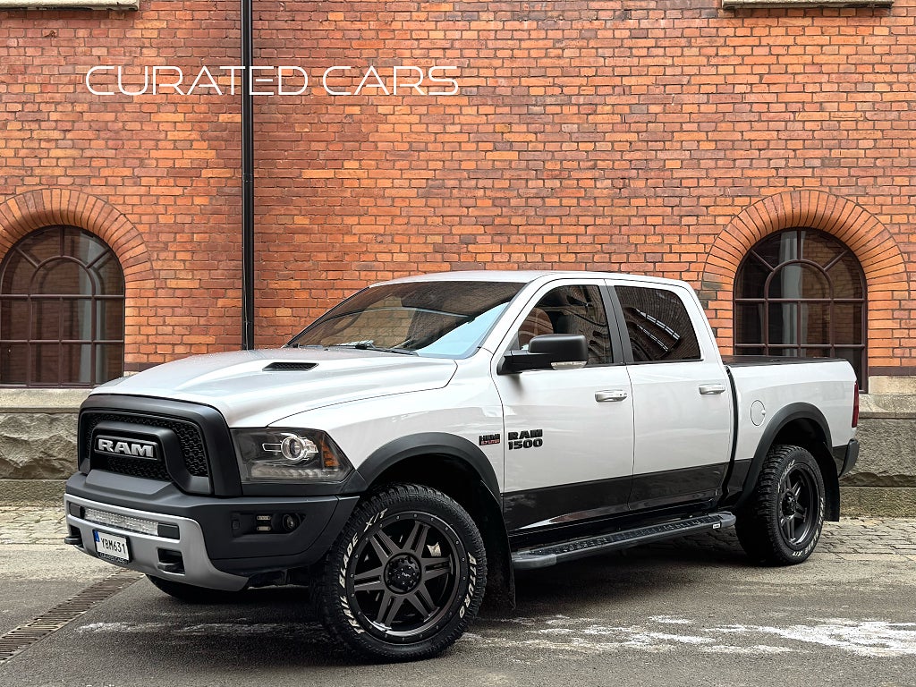 Dodge Ram 1500 Rebel 5.7 V8 HEMI 22" / Motorvärmare / Luftfjädring 