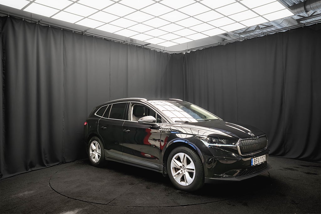 Skoda Enyaq iV 80x DRAG 360° HUD ELSTOL MINNE 1-ÄGARE MOMS 265hk